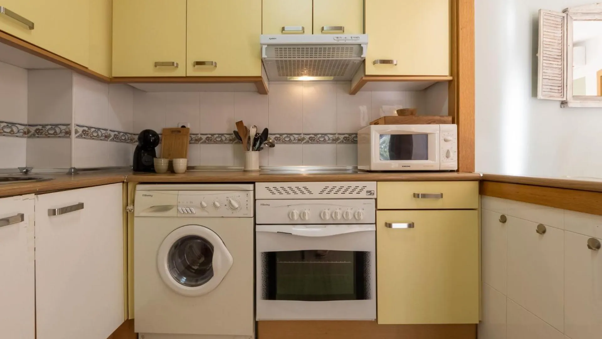 Apartment Larimar By Interhome 살루